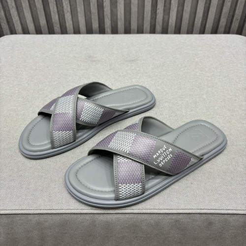 LV Sandals 1：1 Quality-820