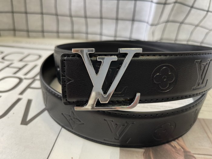 LV Belt 1：1 Quality-415