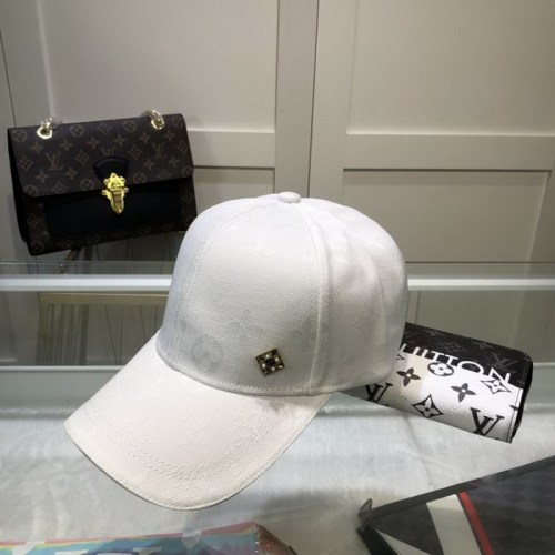 LV Hats AAA-191