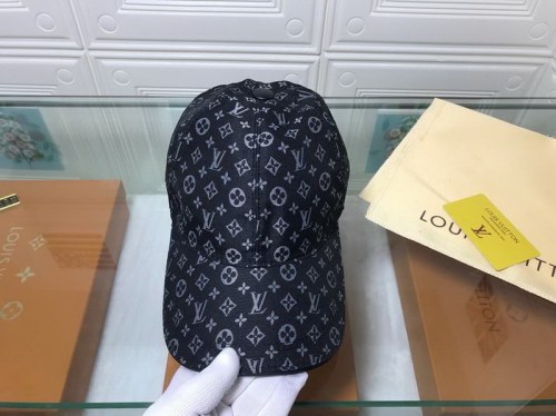 LV Hats AAA-270