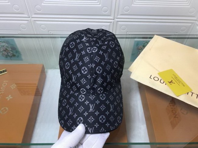 LV Hats AAA-270