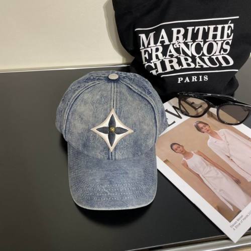 LV Hats AAA-889