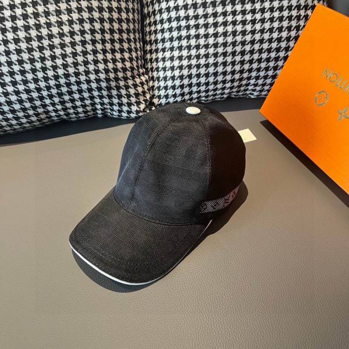 LV Hats AAA-672