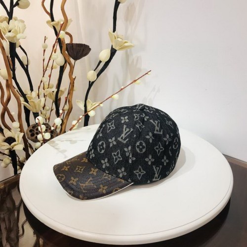 LV Hats AAA-242
