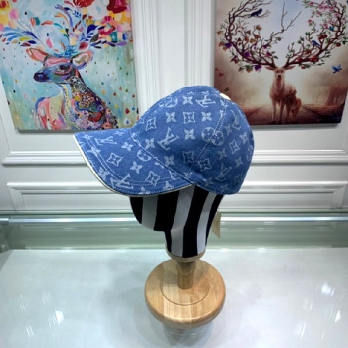 LV Hats AAA-065