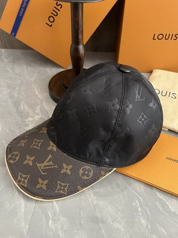 LV Hats AAA-522
