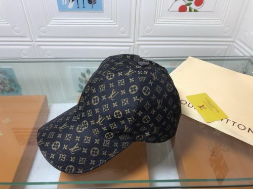 LV Hats AAA-277