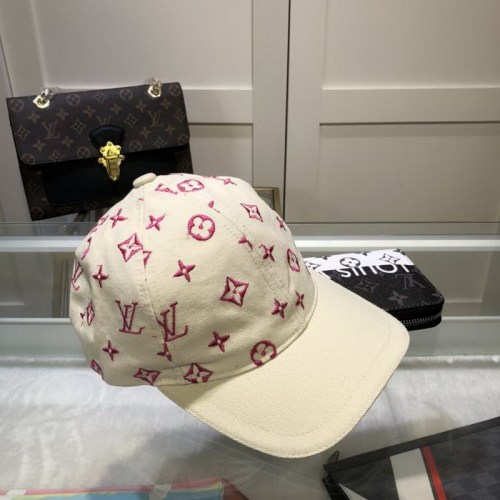 LV Hats AAA-152