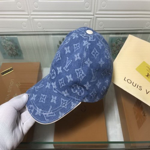 LV Hats AAA-213