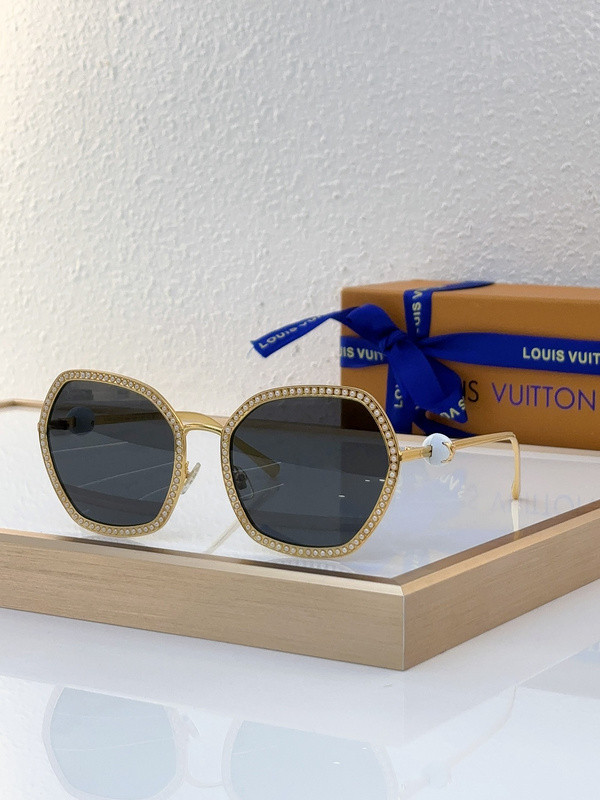 LV Sunglasses AAAA-4460