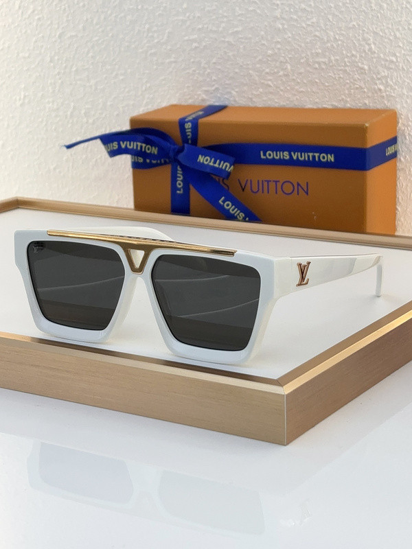 LV Sunglasses AAAA-4370