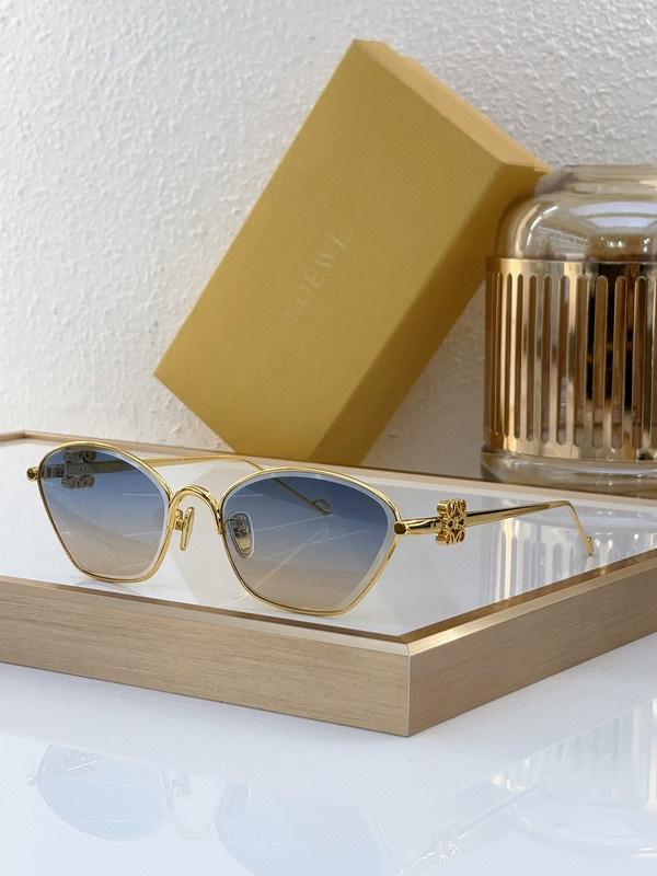 Loewe Sunglasses AAAA-411