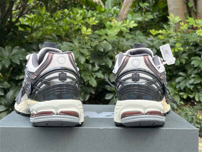 NB Shoes High End Quality-235