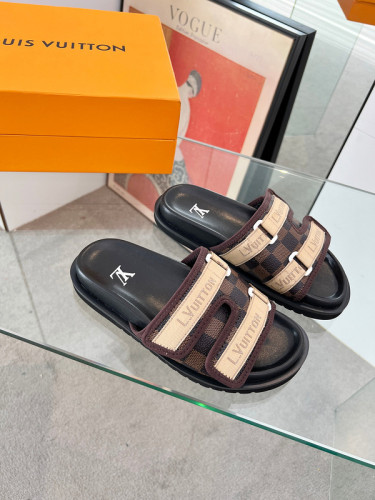 LV Sandals 1：1 Quality-862