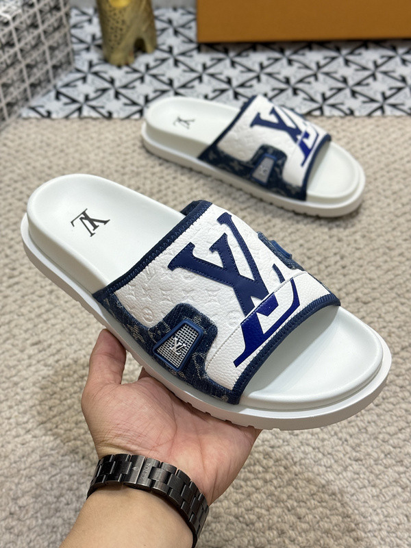 LV men slippers AAA-1218