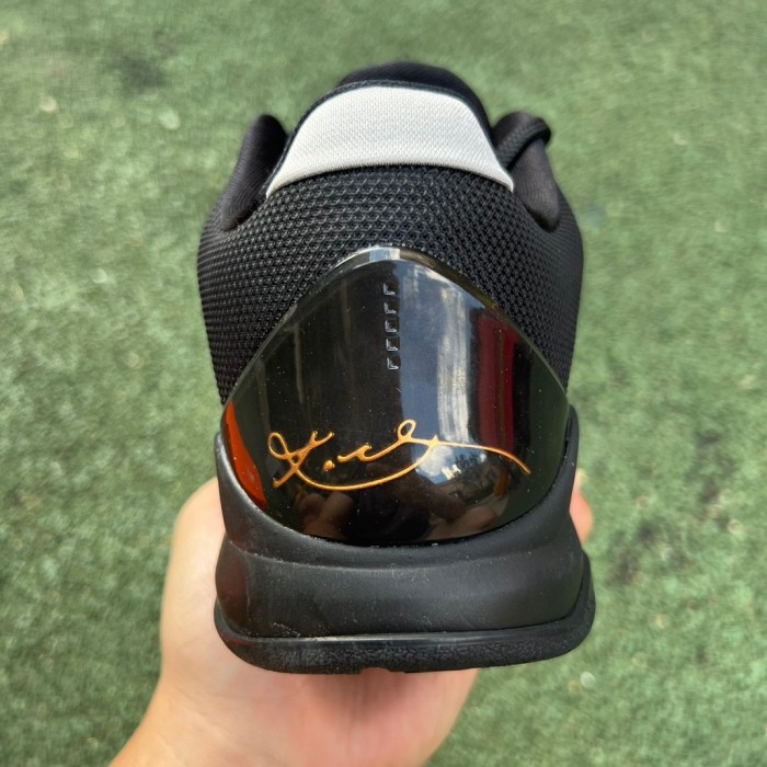 Authentic Nike Kobe 5 Black Out