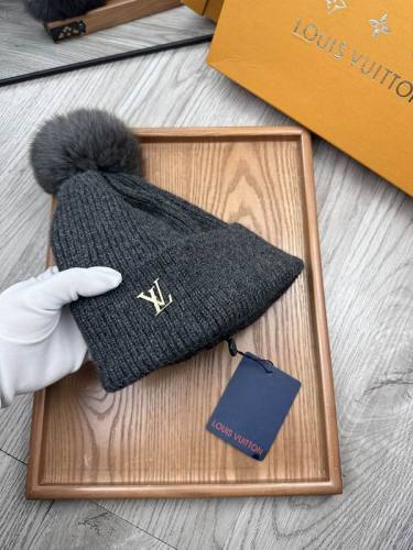 LV Hats AAA-1243