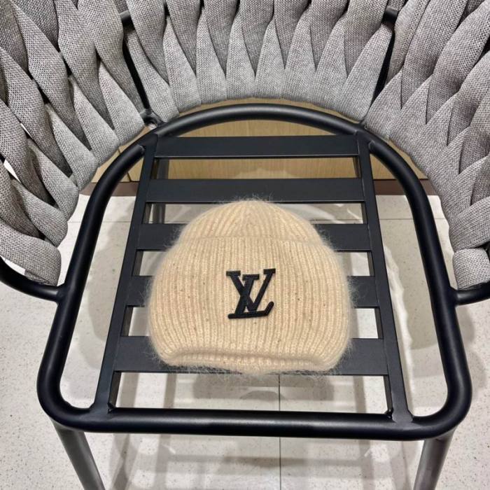 LV Hats AAA-1202