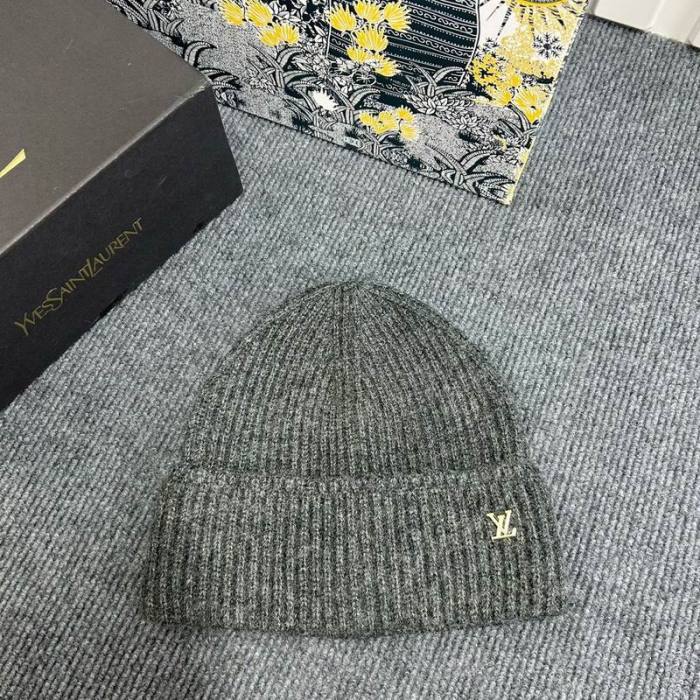 LV Hats AAA-1017