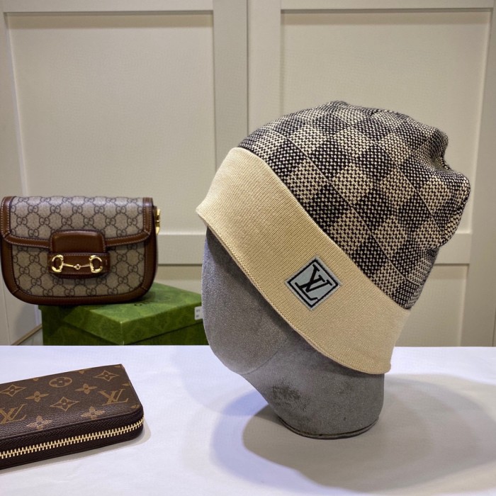 LV Hats AAA-1114
