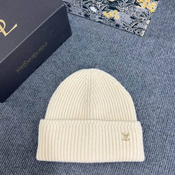 LV Hats AAA-1016