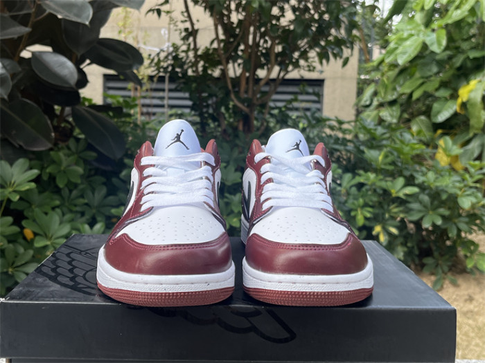 Authentic Air Jordan 1 Low SE “Dark Pony”