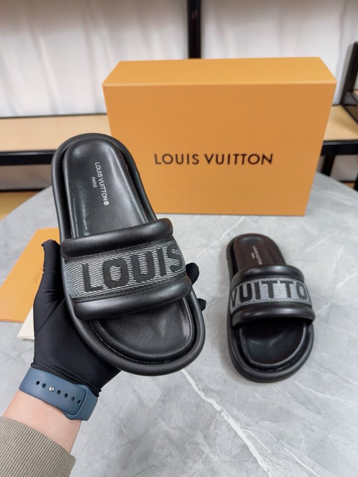 LV Sandals 1：1 Quality-901
