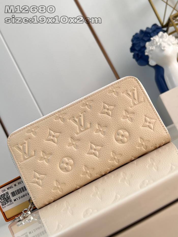 Super Perfect LV Wallet-785