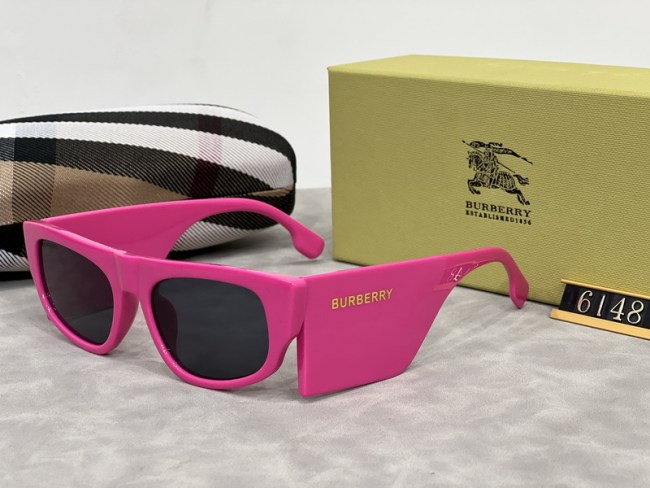Burberry Sunglasses AAA-567