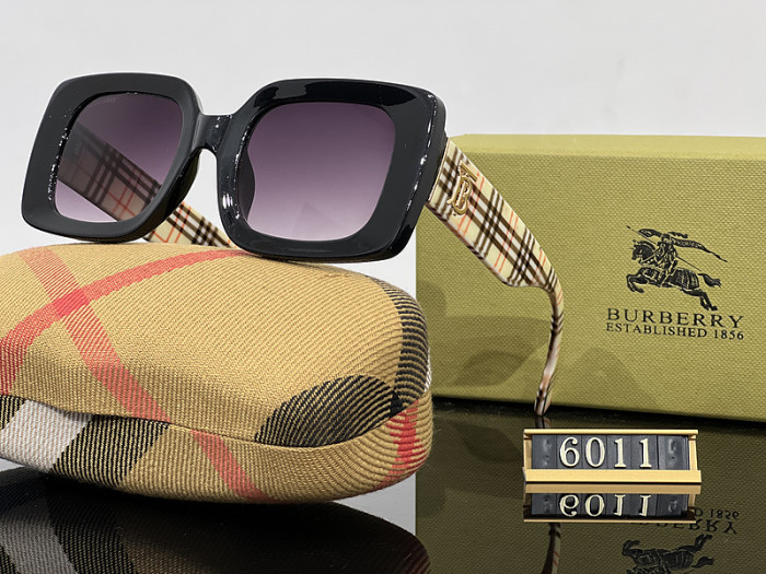 Burberry Sunglasses AAA-089