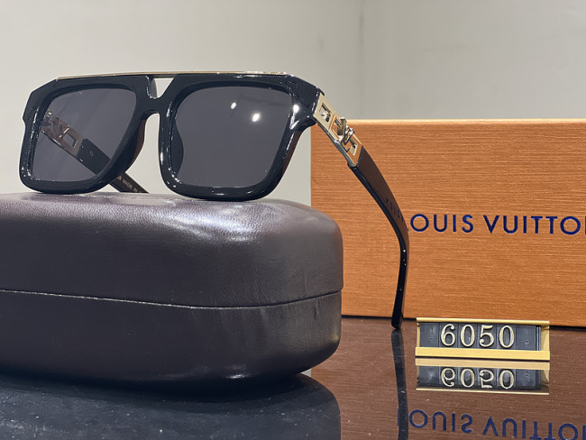 LV Sunglasses AAA-432