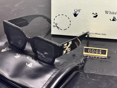 Off white Sunglasses AAA-008