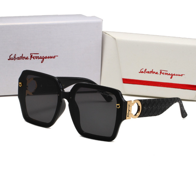 Ferragamo Sunglasses AAA-004