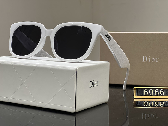 Dior Sunglasses AAA-195