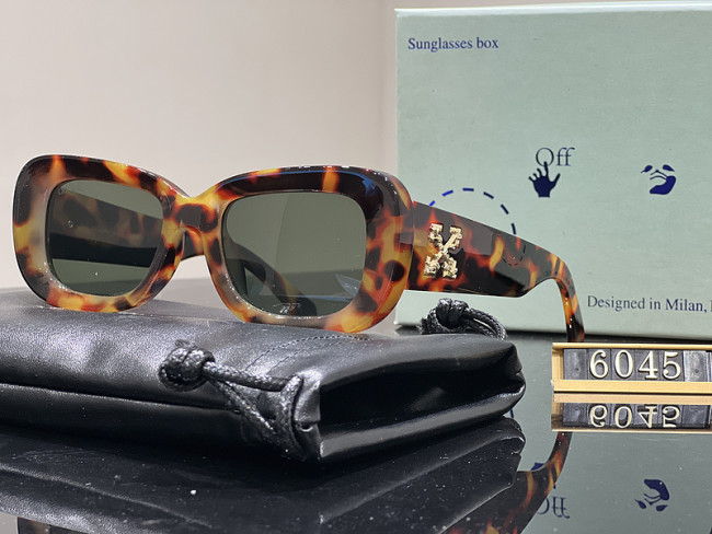 Off white Sunglasses AAA-016
