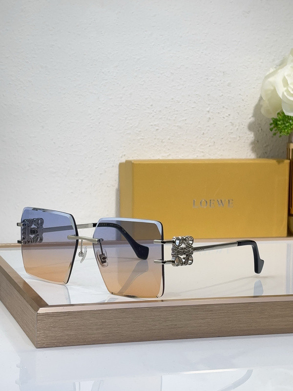 Loewe Sunglasses AAAA-632