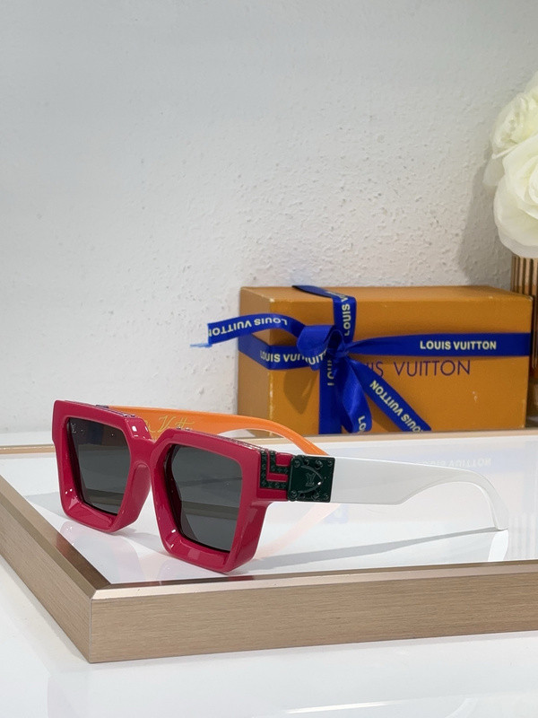 LV Sunglasses AAAA-5593