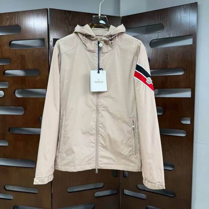 Moncler Coat men-543