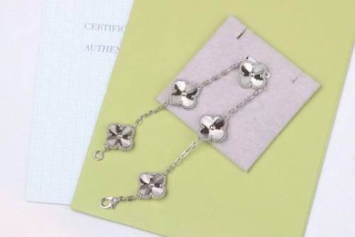 Van Cleef & Arpels bracelet-063