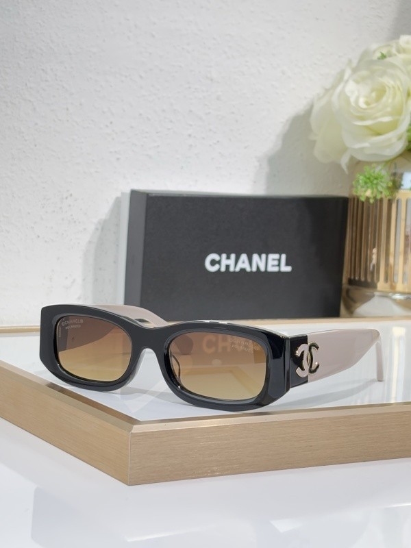 CHNL Sunglasses AAAA-5943