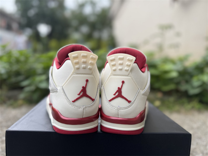 Authentic Air Jordan 4 “Sierra Red”  2026