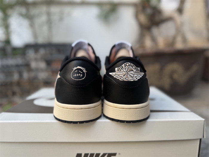 Authentic Travis Scott x Air Jordan 1 Retro Low OG Pale Vanilla