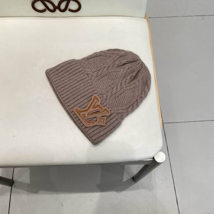 LV Hats AAA-1373