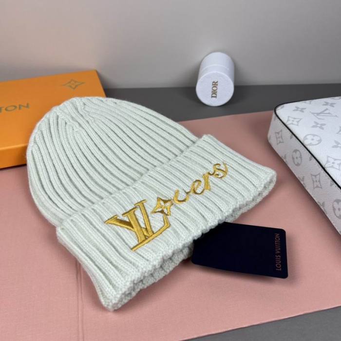 LV Hats AAA-1545