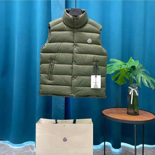 Moncler Down Vest men-172