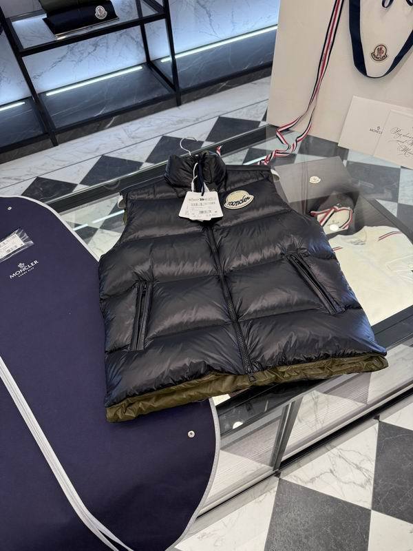 Moncler Down Vest men-182