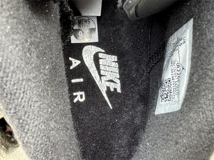 Authentic  Air Jordan 6 Cap and  Gown