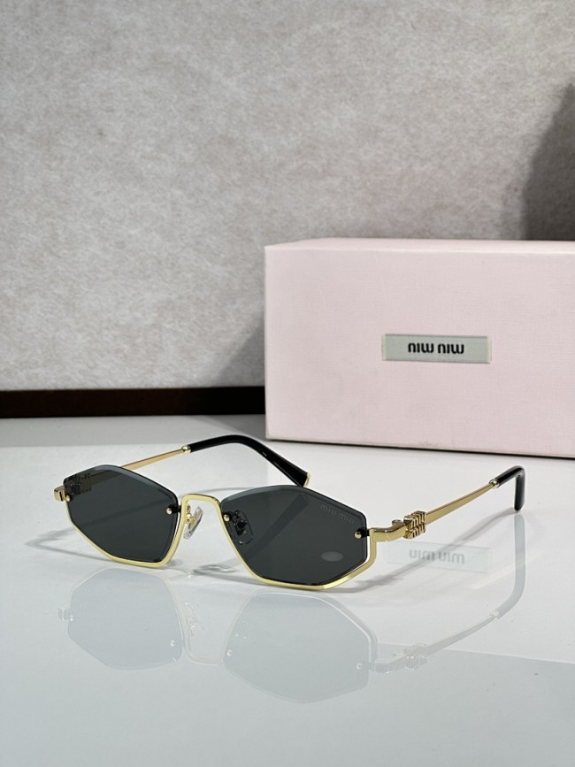 Miu Miu Sunglasses AAAA-2743