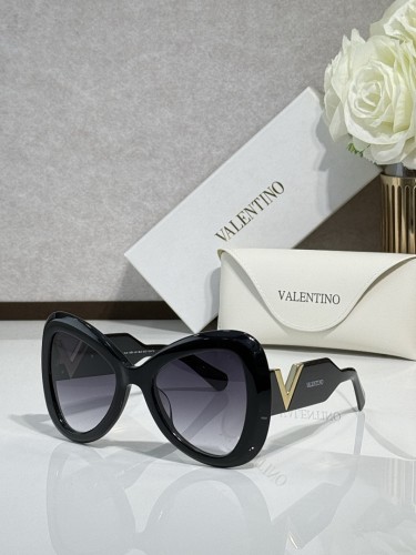 V Sunglasses AAAA-689