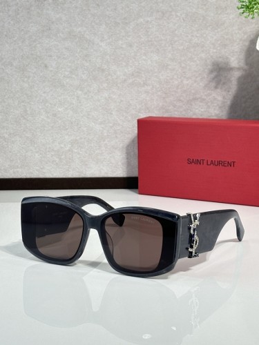 YL  Sunglasses AAAA-1680
